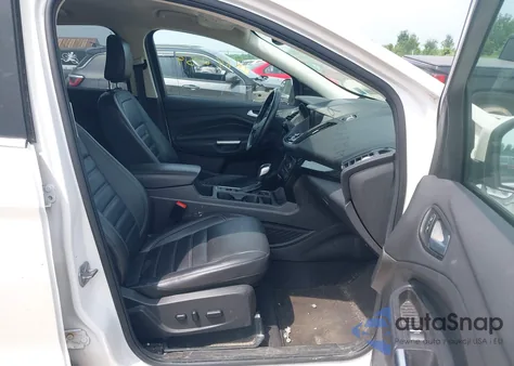 2019 Ford Escape Titanium из США, поврежденный, VIN 1FMCU9J90KUA86338